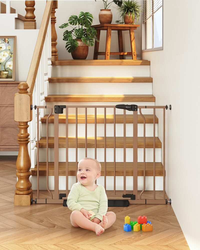 Cideny Auto-Close Baby Gate, 29"-40" Wide