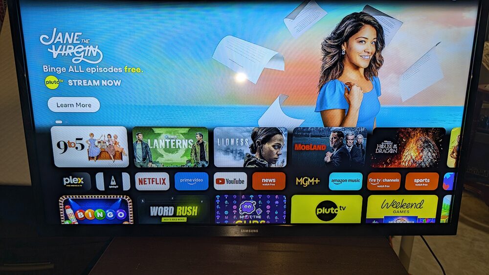 Samsung 32" Smart TV, 1080p - UN32N5300AF, Tizen, Remote Included